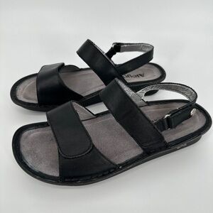 Alegria Sandals black leather size 39 has 3 Velcro closures